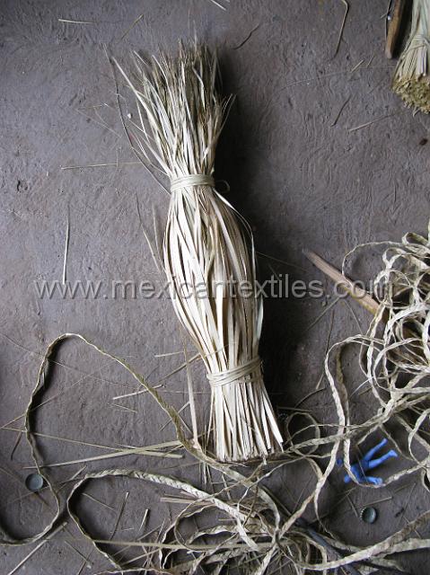 cozomatlan_nahua16.JPG - palm bundel which has been boiled, dried and is ready to be woven.